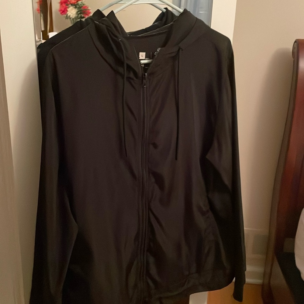 Windbreaker size L